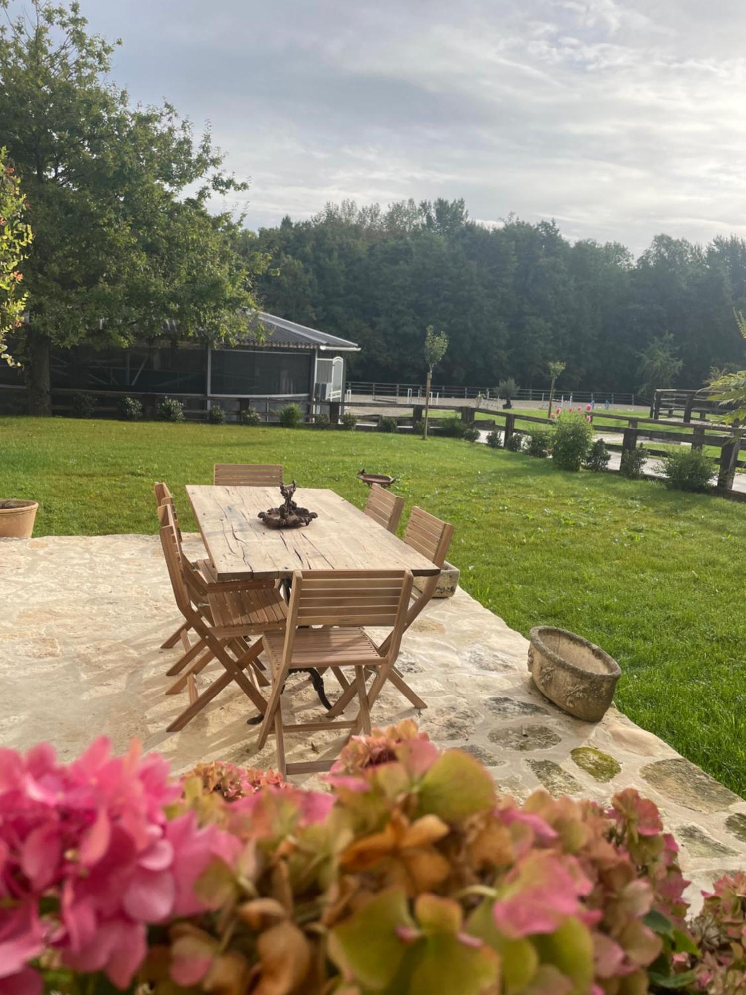 Gite Du Fournil « Chez Nicole » Ully-Saint-Georges Luaran gambar